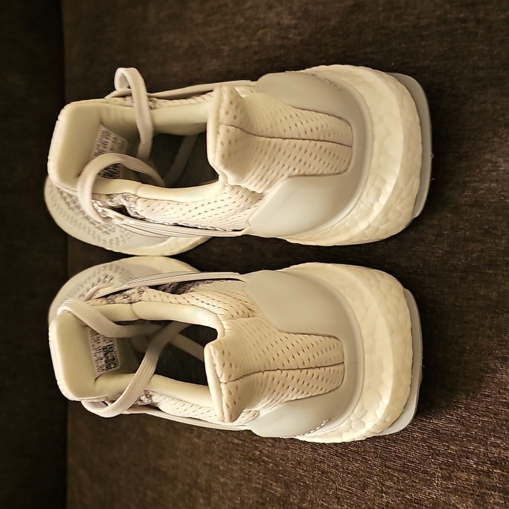 Adidas Women's White Running Shoes - Picture 4 of 10
